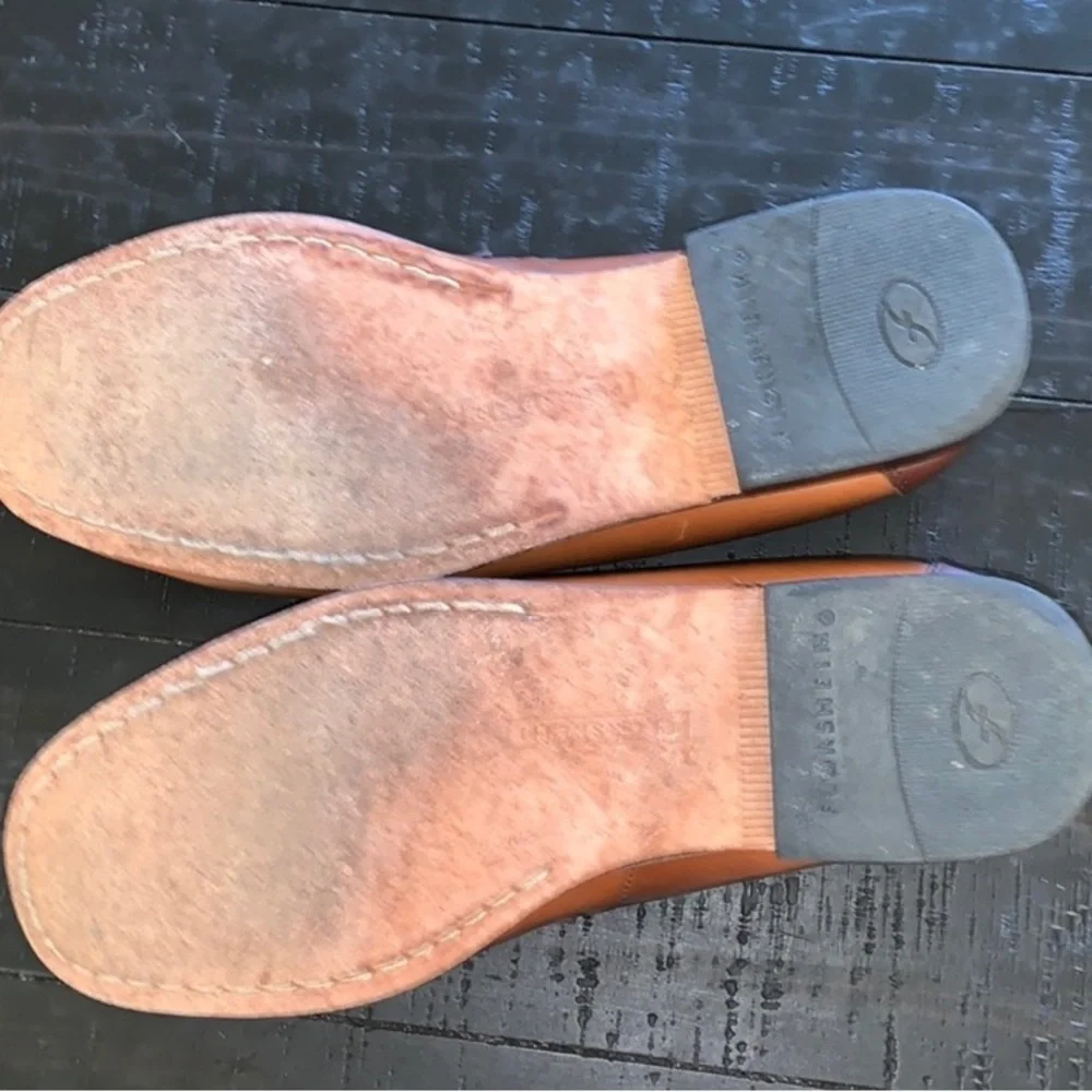 Excellent Preowned Condition Florsheim Mens Loafers Size 8.5D.